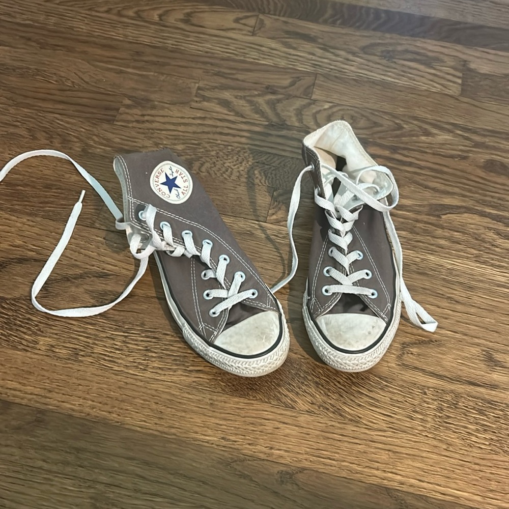 light brown converse